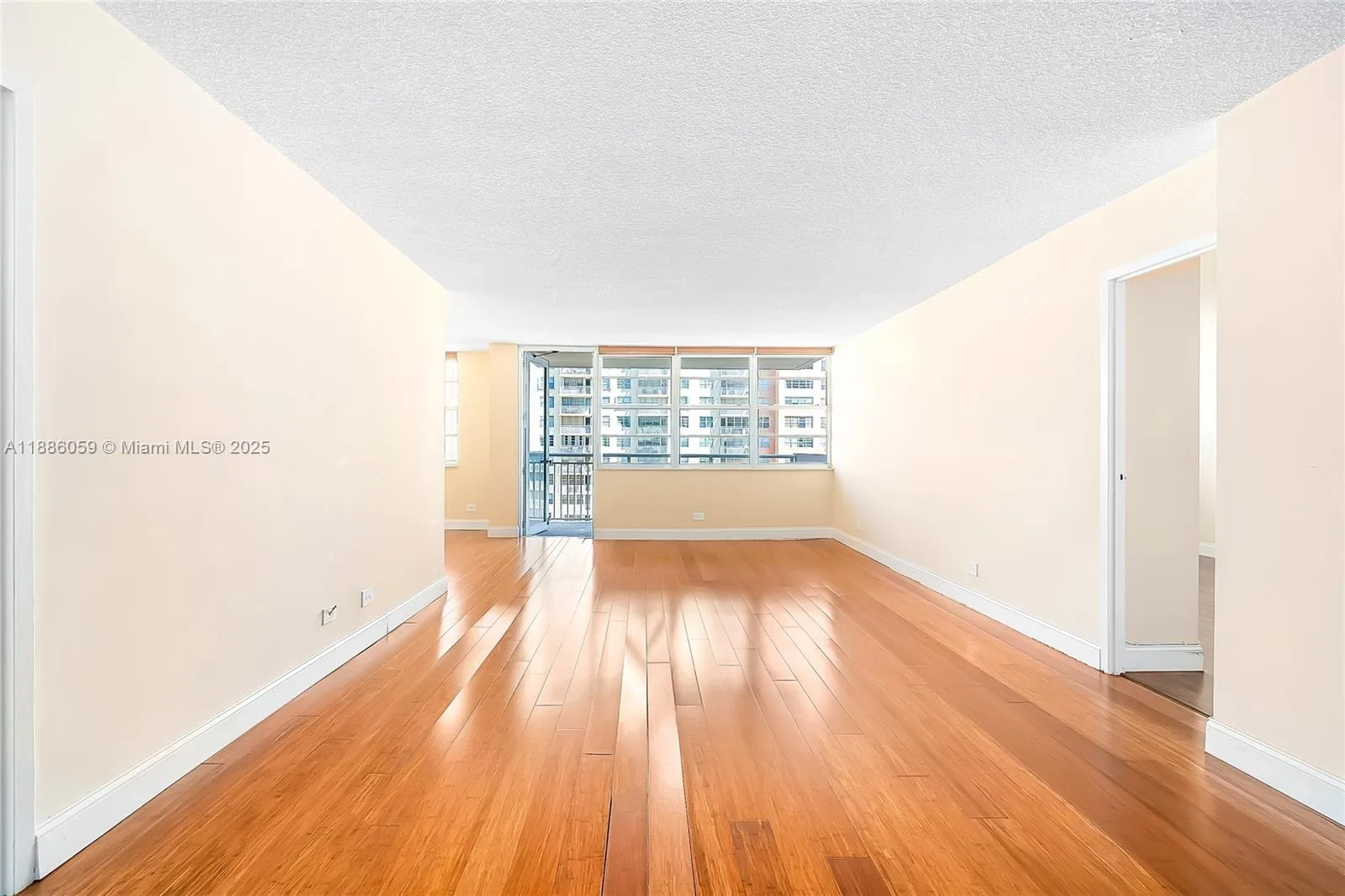 250 174th St # 1008, Sunny Isles Beach, FL 33160 photo 9
