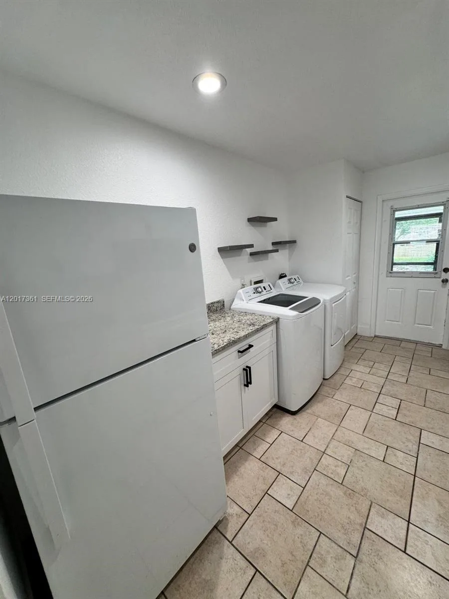 725 NorthLake Blvd # 4, Other City - In The State Of Florida, FL 32701 photo 4