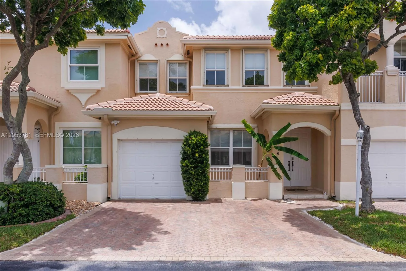 3126 NW 101st Ct, Doral, FL 33172
