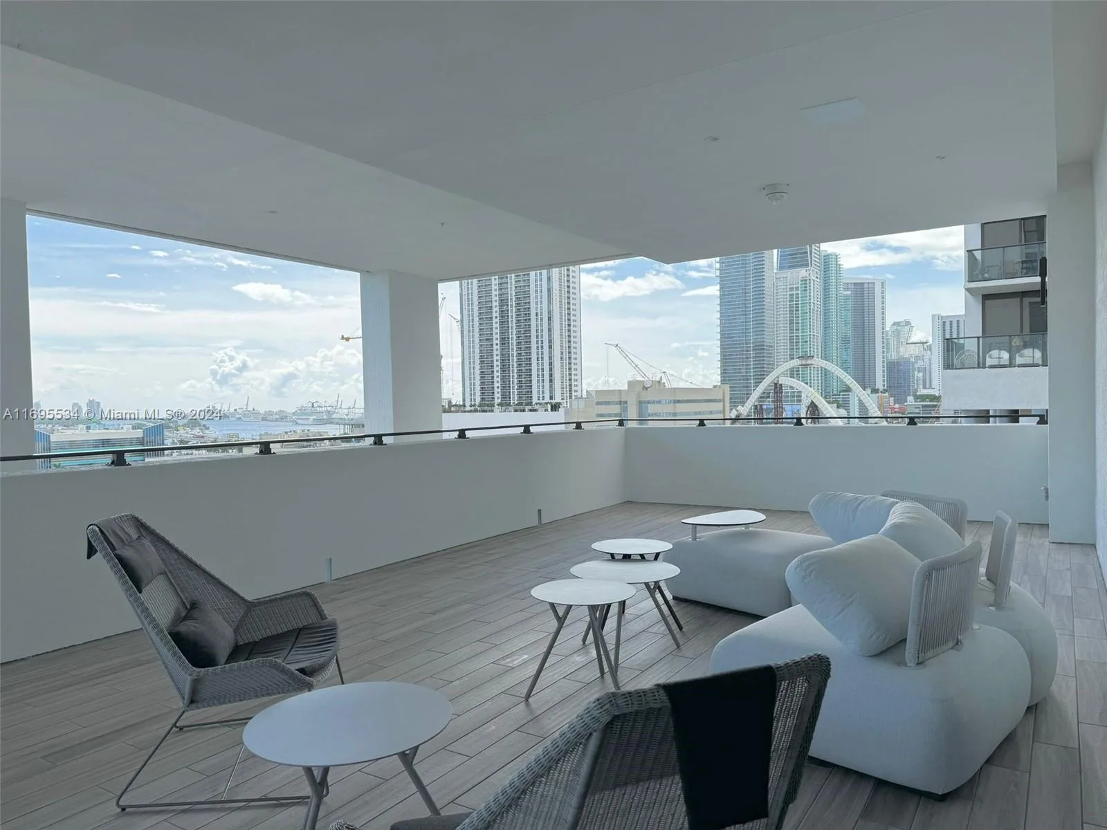 1642 NE 1st Ave # 2203, Miami, FL 33132 photo 5