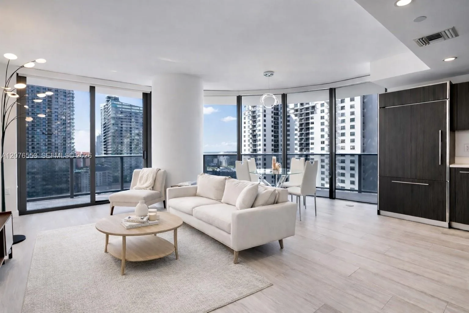 45 SW 9th St # 1706, Miami, FL 33130 photo 11