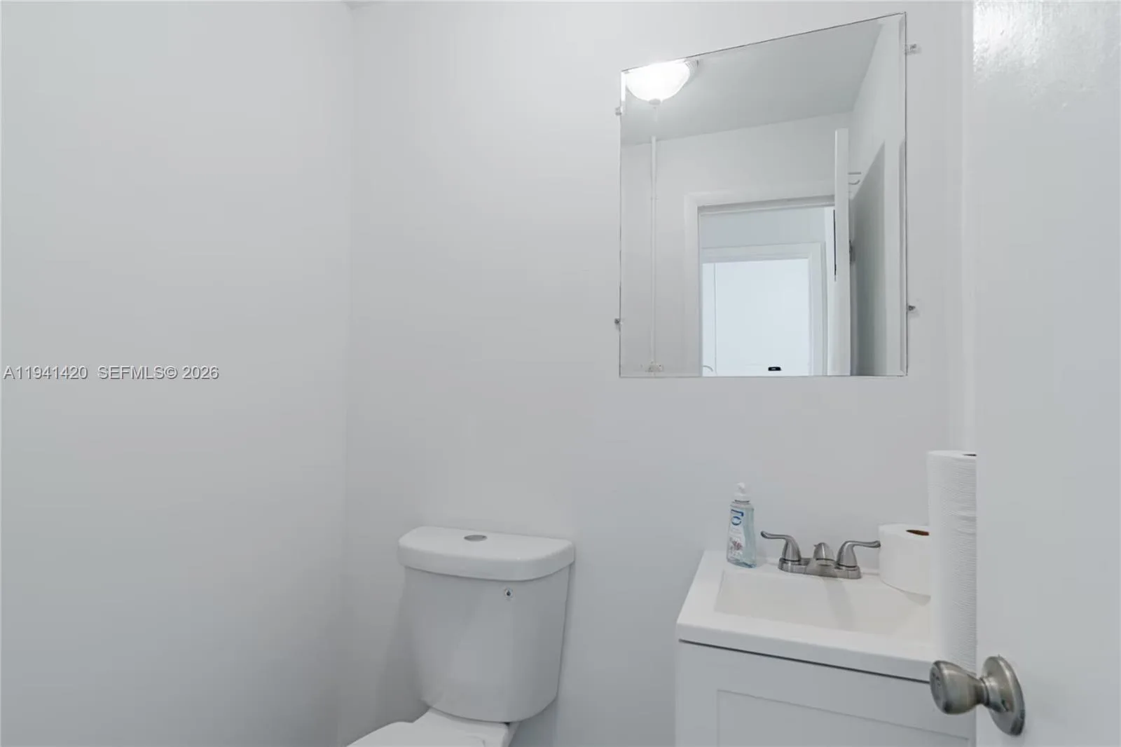 726 W 28th St, Hialeah, FL 33010 photo 5