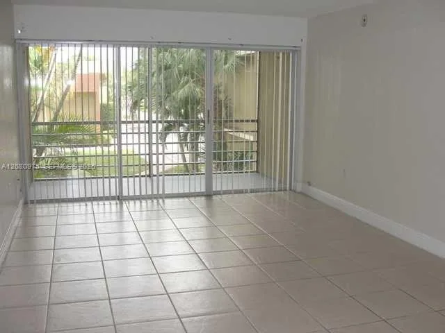 4235 N University Dr # 207, Sunrise, FL 33351