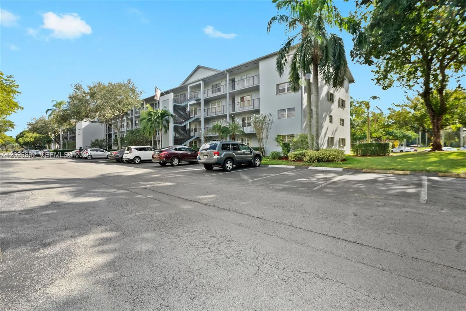 12600 SW 5th Ct # 212L, Pembroke Pines, FL 33027