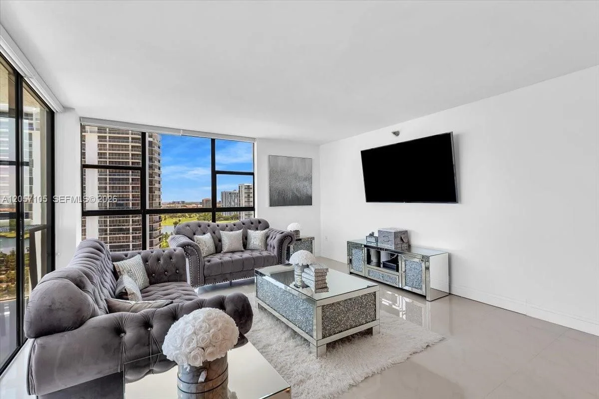 20515 E Country Club Dr # 2048, Aventura, FL 33180 photo 12