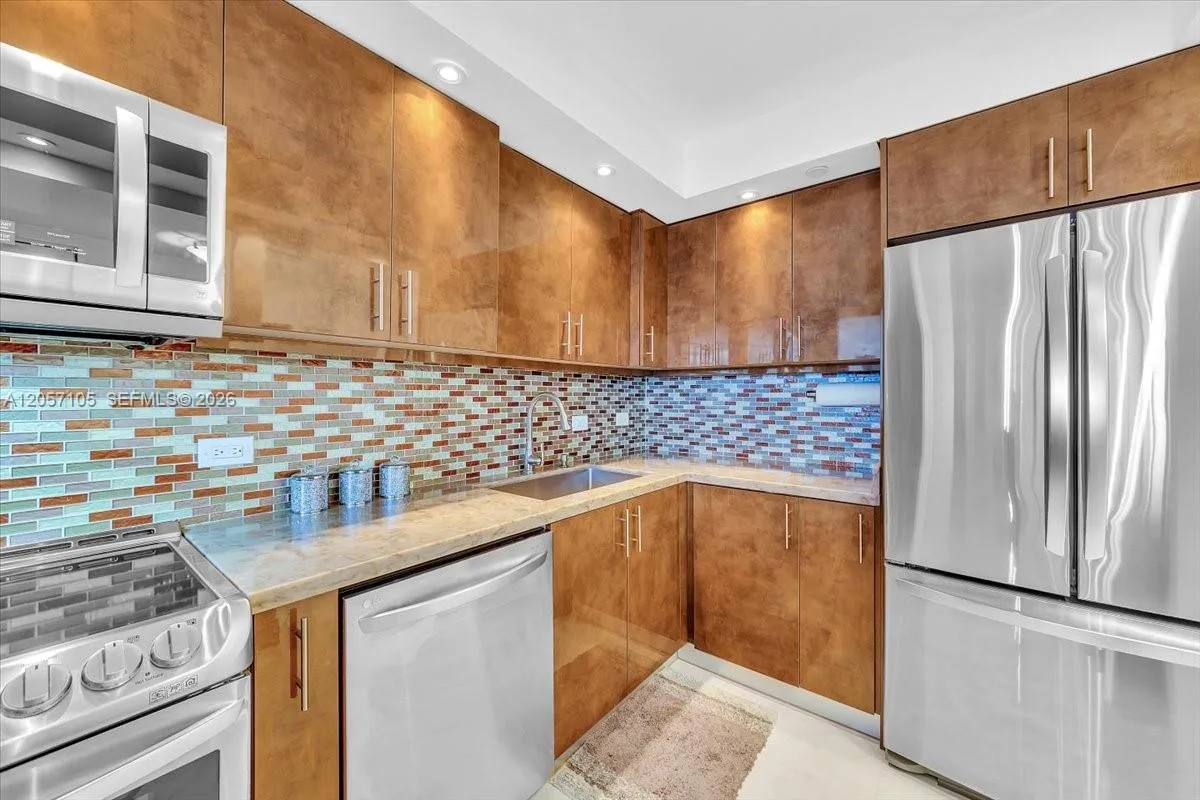 20515 E Country Club Dr # 2048, Aventura, FL 33180 photo 7