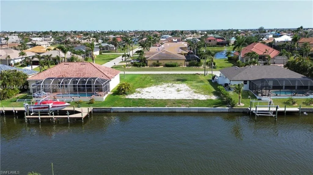 2203 SW 52nd Street, Cape Coral, FL 33914
