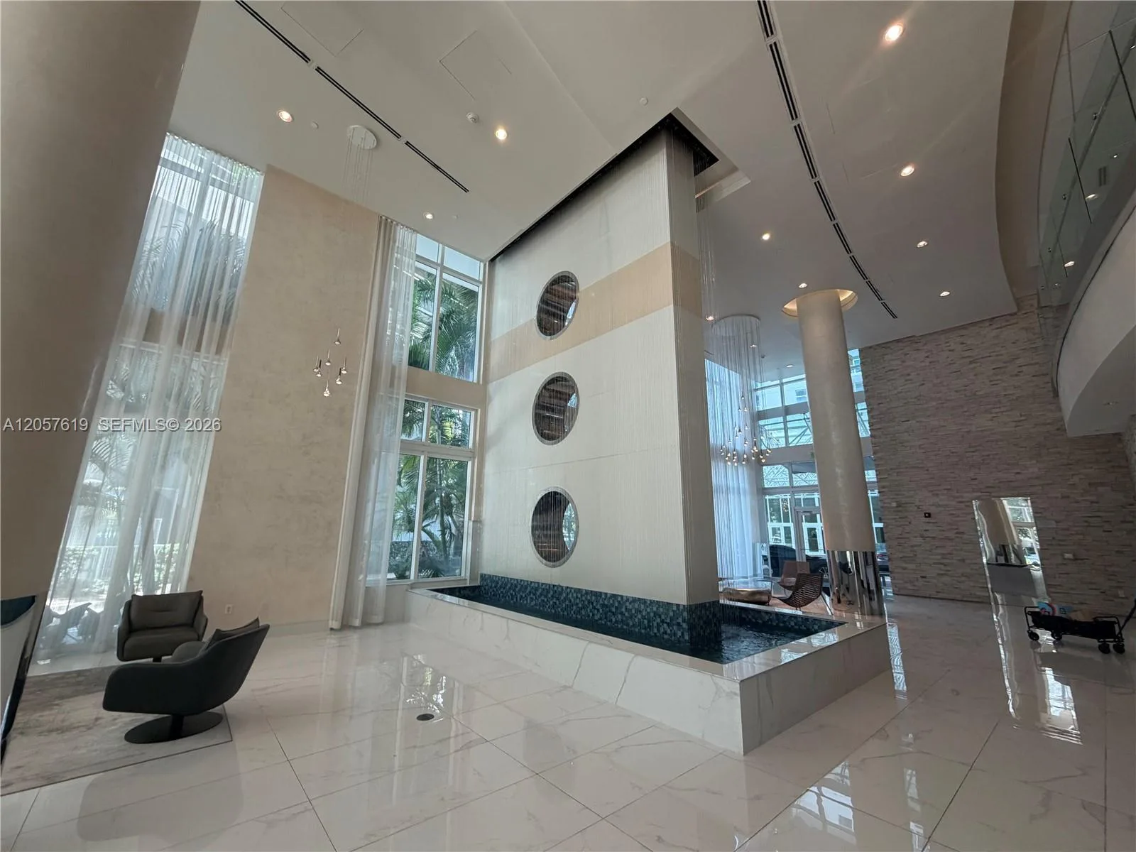 41 SE 5th St # 404, Miami, FL 33131