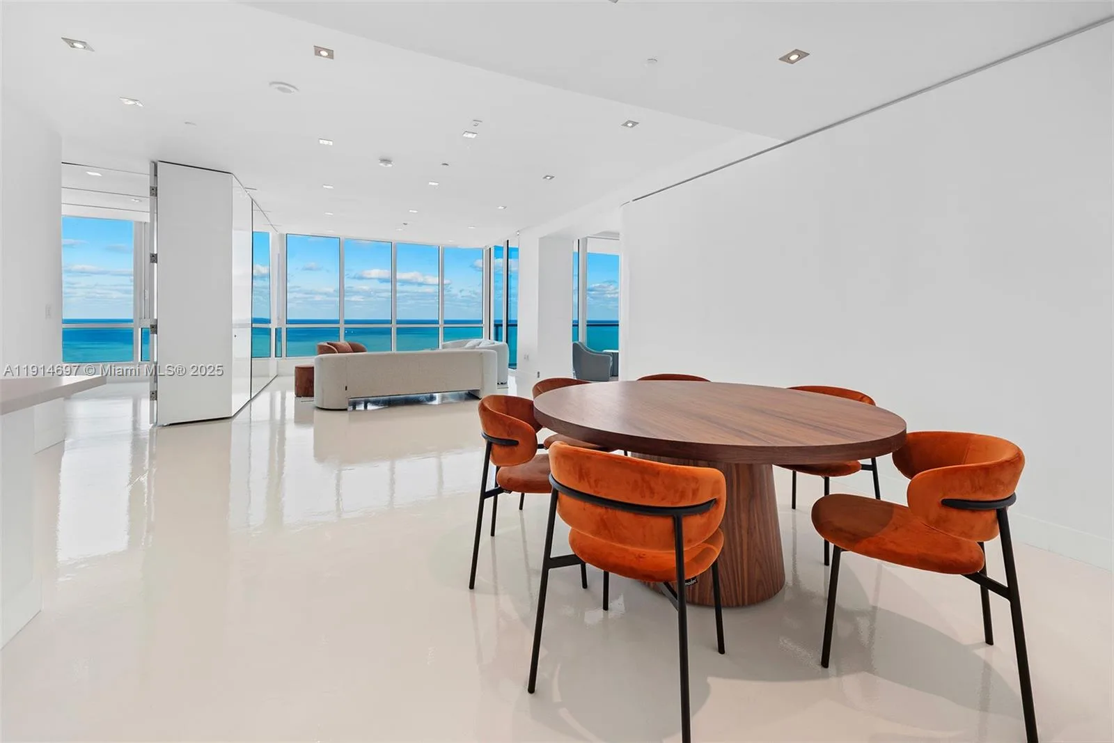 100 S Pointe Dr # 2306, Miami Beach, FL 33139