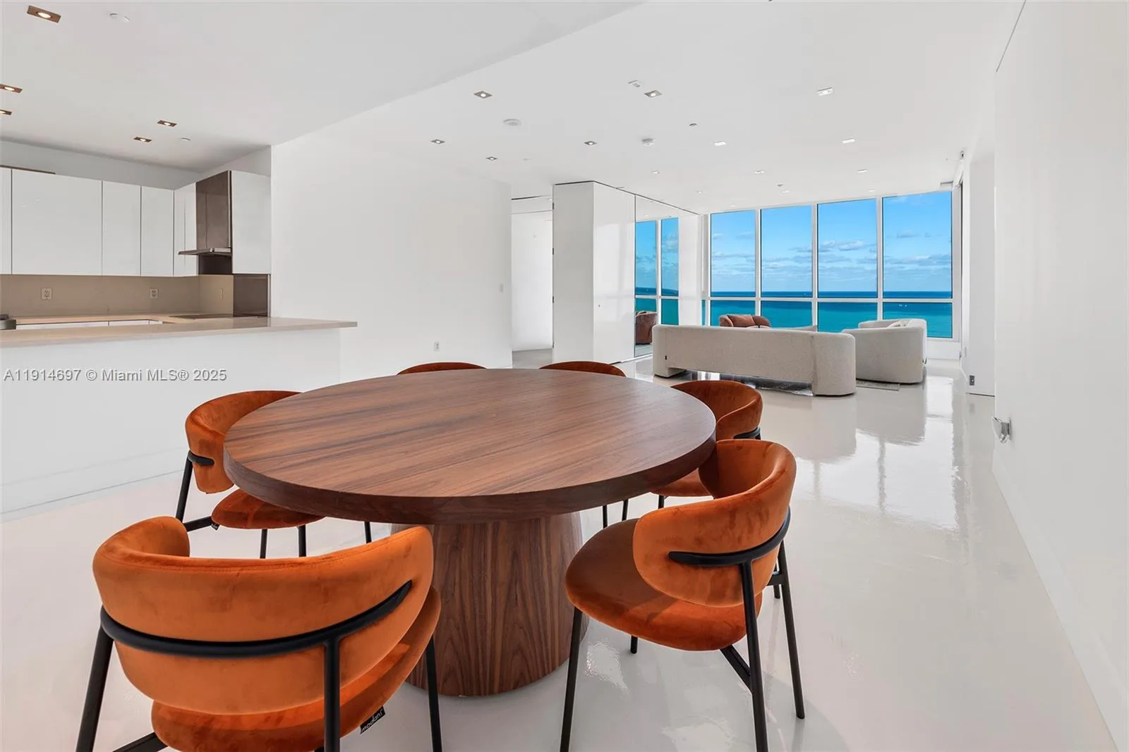 100 S Pointe Dr # 2306, Miami Beach, FL 33139 photo 3