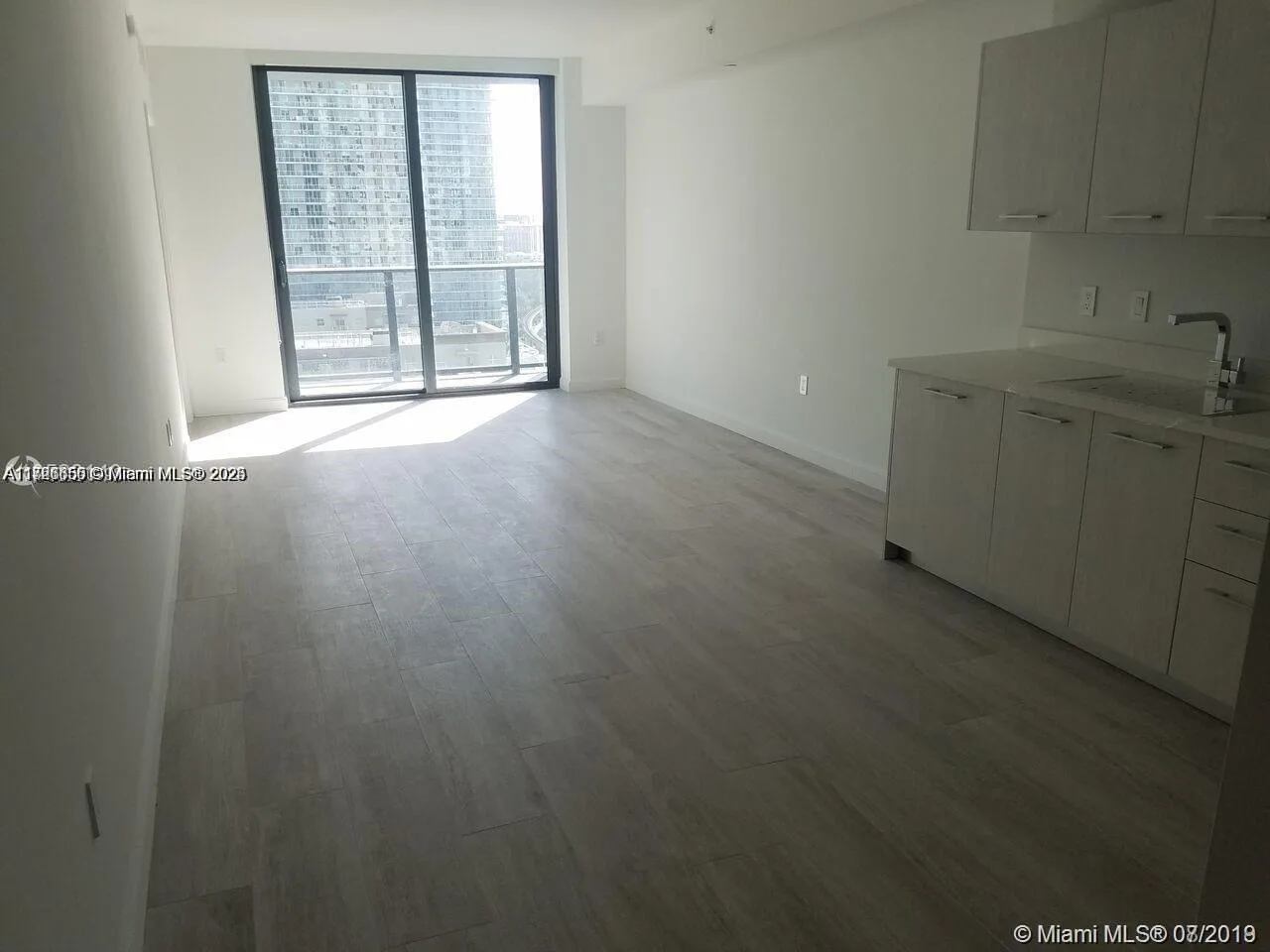 55 SW 9th St # 1805, Miami, FL 33130