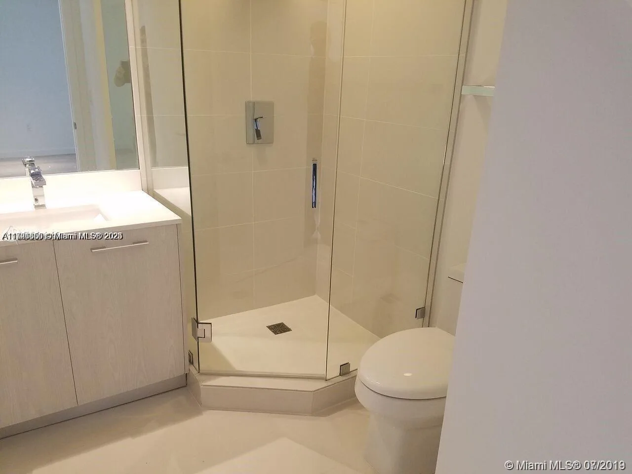 55 SW 9th St # 1805, Miami, FL 33130 photo 6