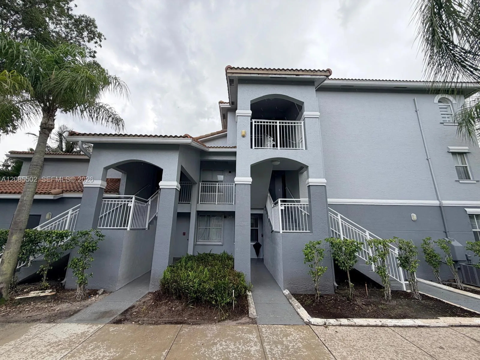 9645 NW 1st Ct # 1-110, Pembroke Pines, FL 33024