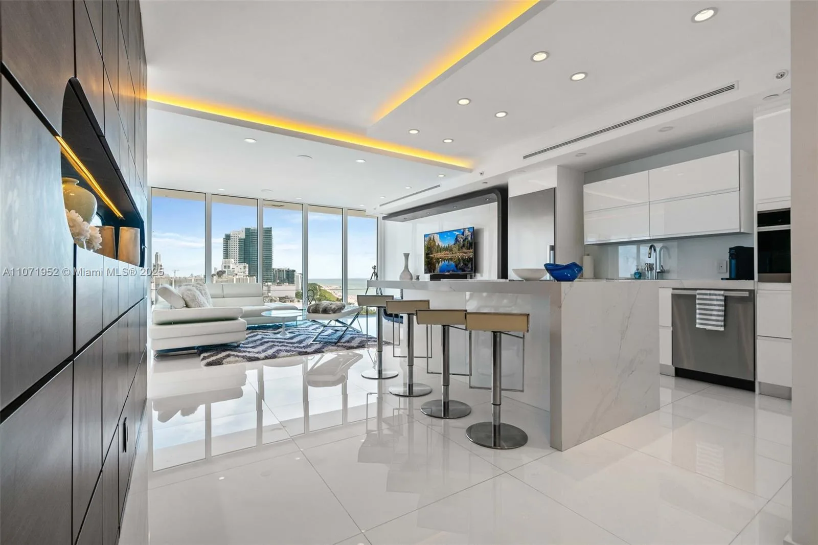 100 Lincoln Rd # PH6, Miami Beach, FL 33139 photo 7
