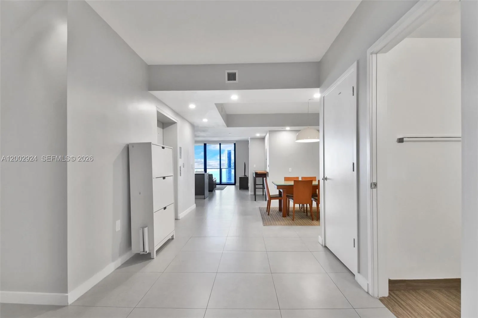 1010 Brickell Ave # 2902, Miami, FL 33131 photo 4