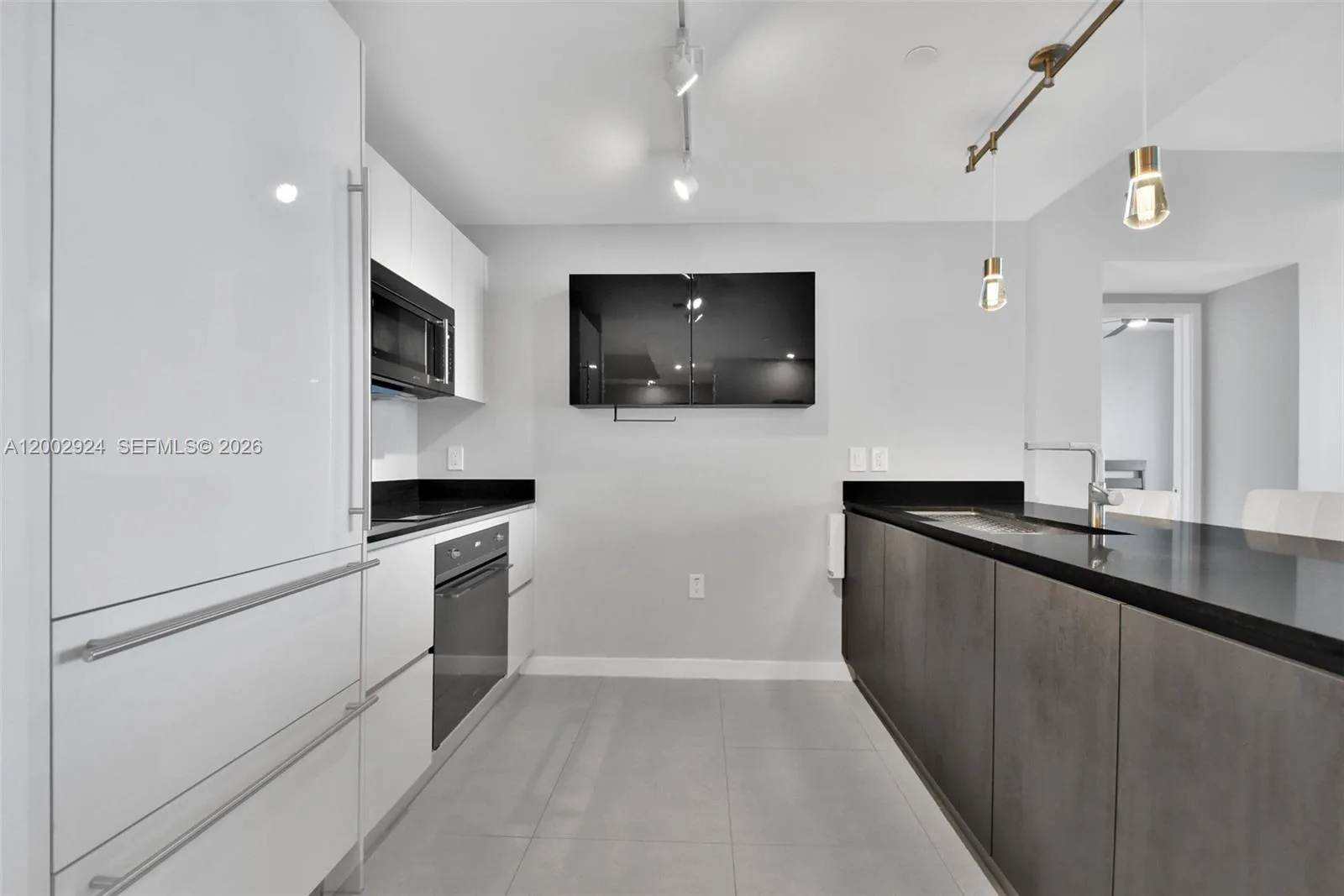 1010 Brickell Ave # 2902, Miami, FL 33131 photo 9