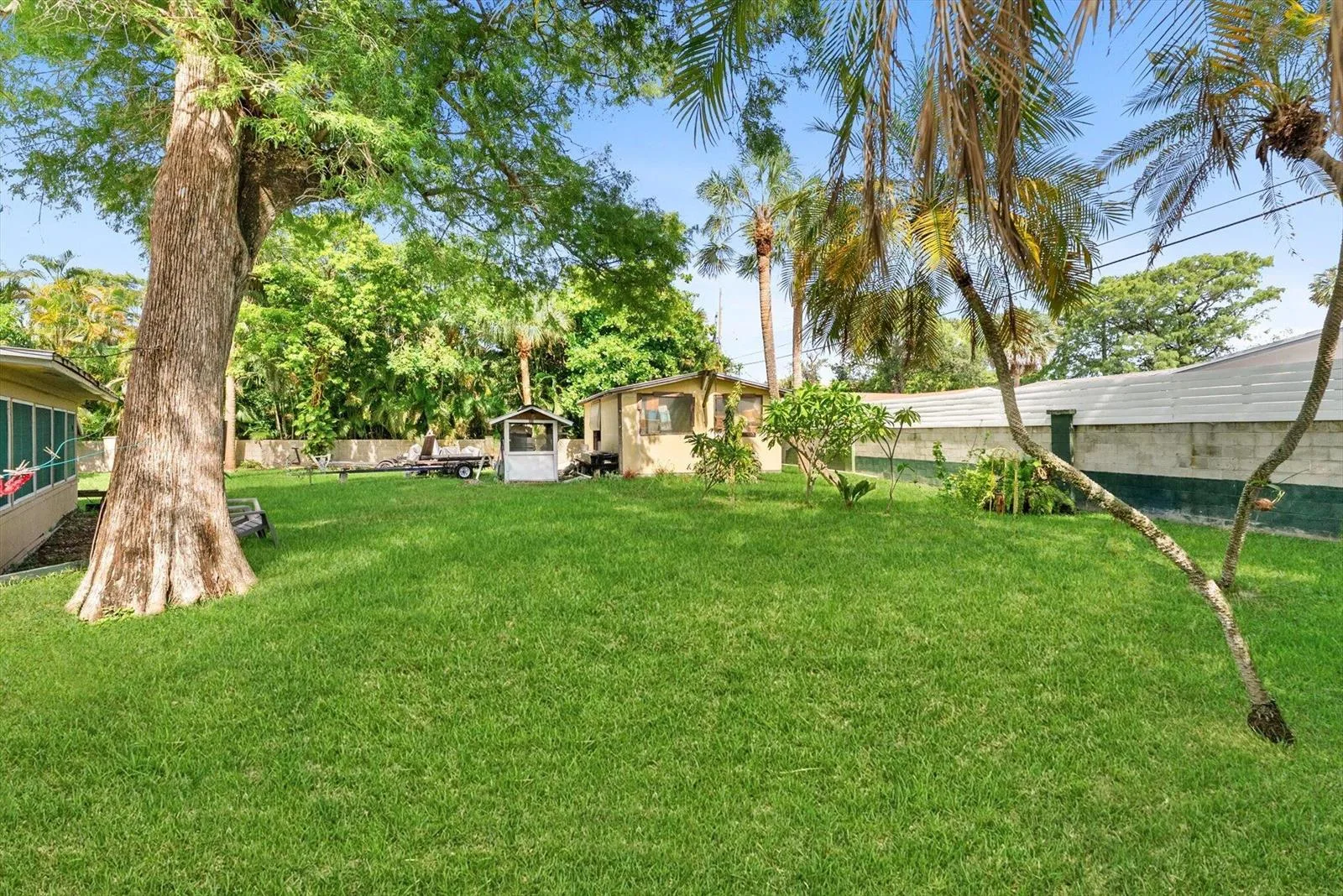 330 NW 32nd Court, Oakland Park, FL 33309 photo 6