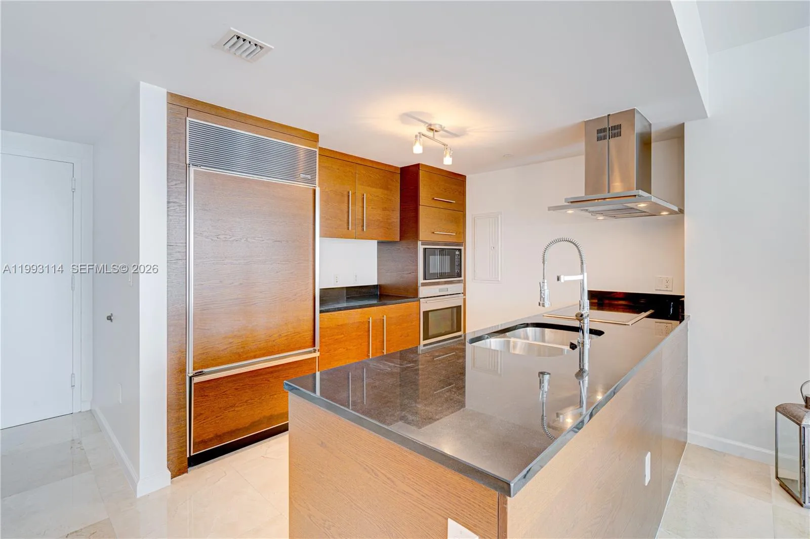 495 Brickell Ave # 3505, Miami, FL 33131 photo 3