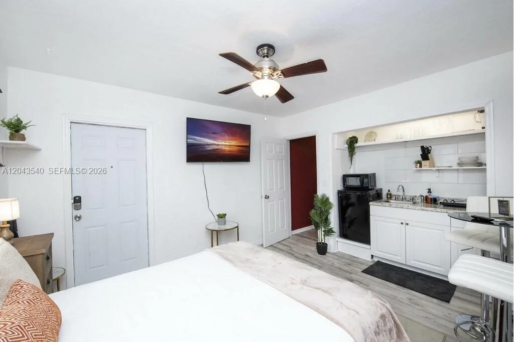 2721 SW 30th Ave, Miami, FL 33133 photo 3