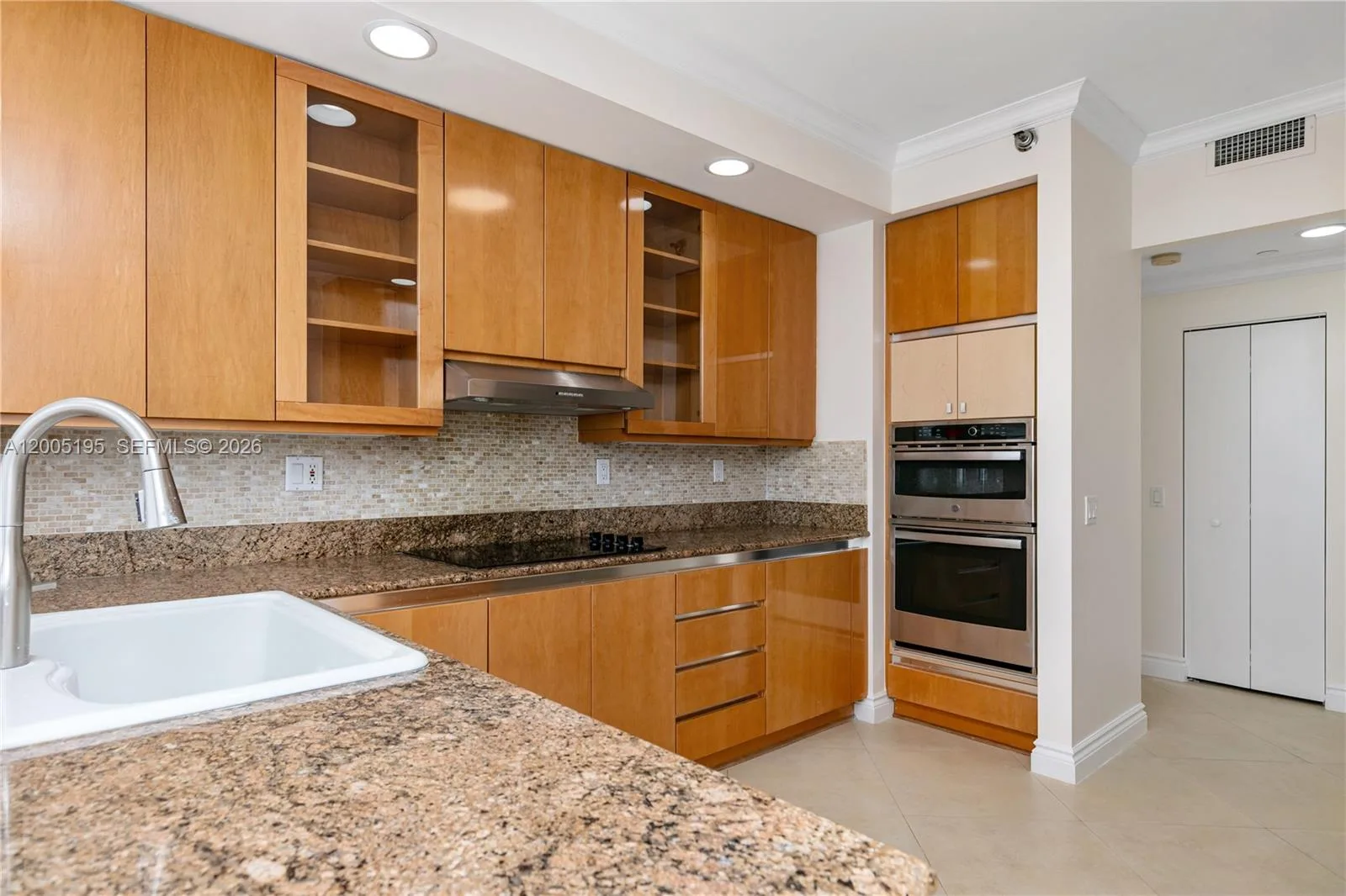 21150 Point PL # LPH 2902, Aventura, FL 33180 photo 12