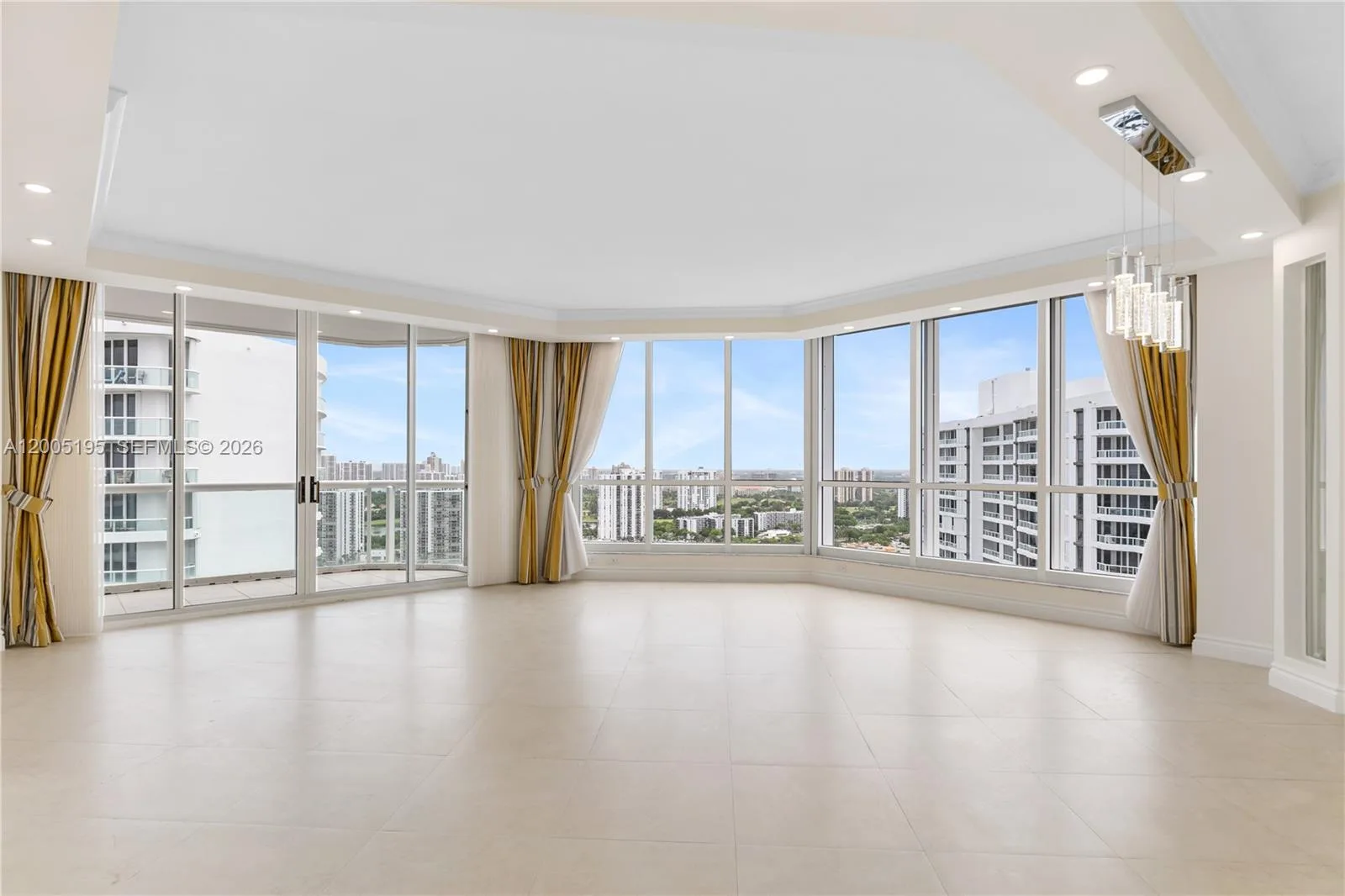 21150 Point PL # LPH 2902, Aventura, FL 33180 photo 6