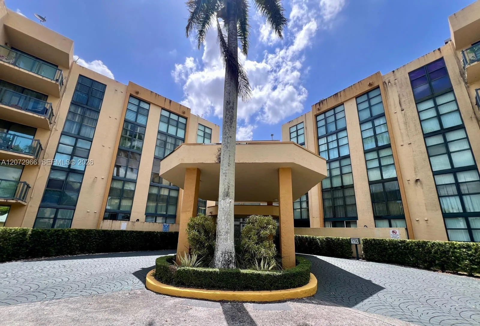11790 SW 18th St # 407-3, Miami, FL 33175
