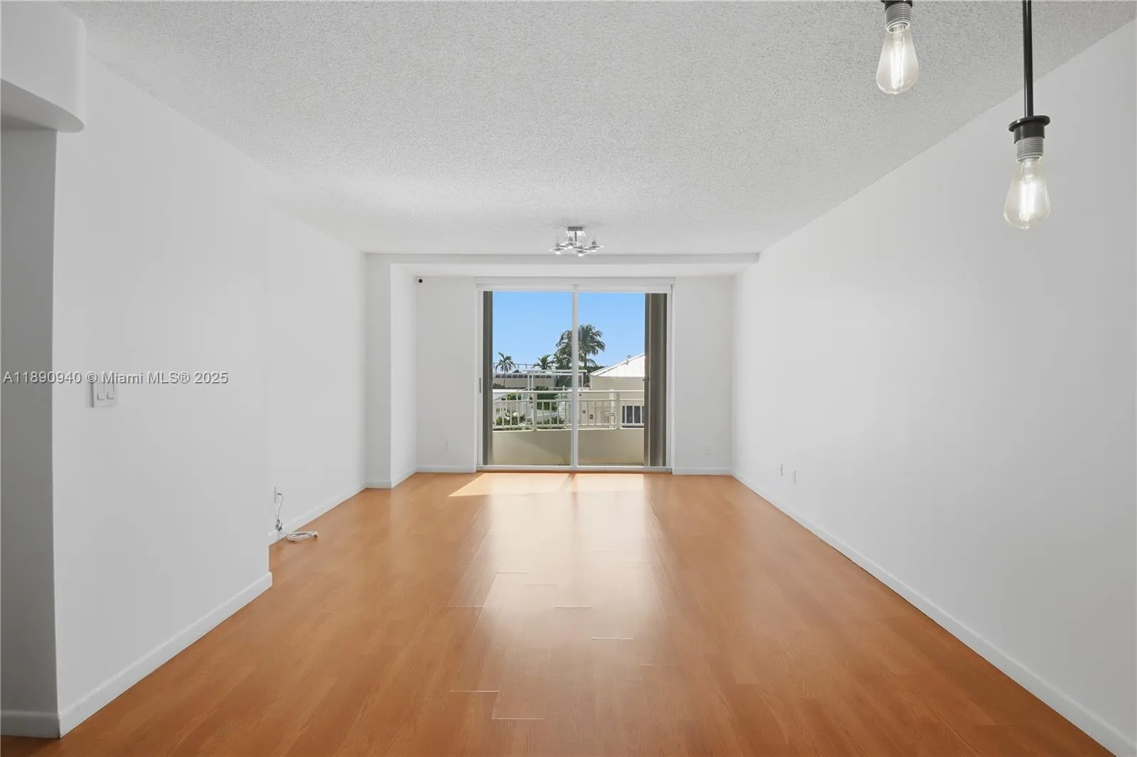 770 Claughton Island Dr # 510, Miami, FL 33131 photo 2