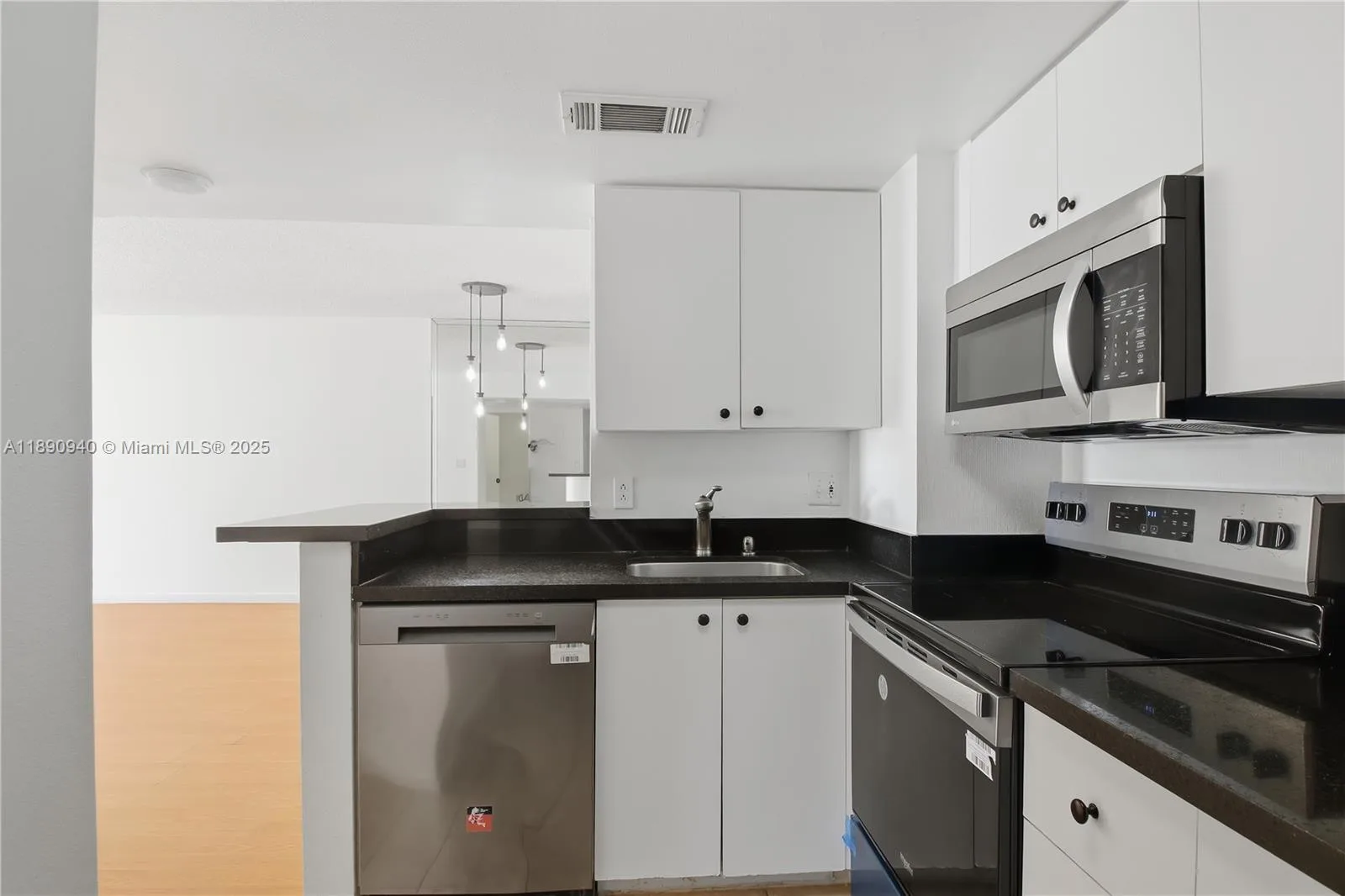770 Claughton Island Dr # 510, Miami, FL 33131 photo 8