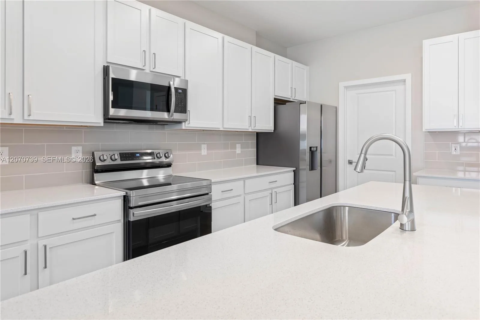412 VANGUARD ST SE, Palm Bay, FL 32909 photo 9
