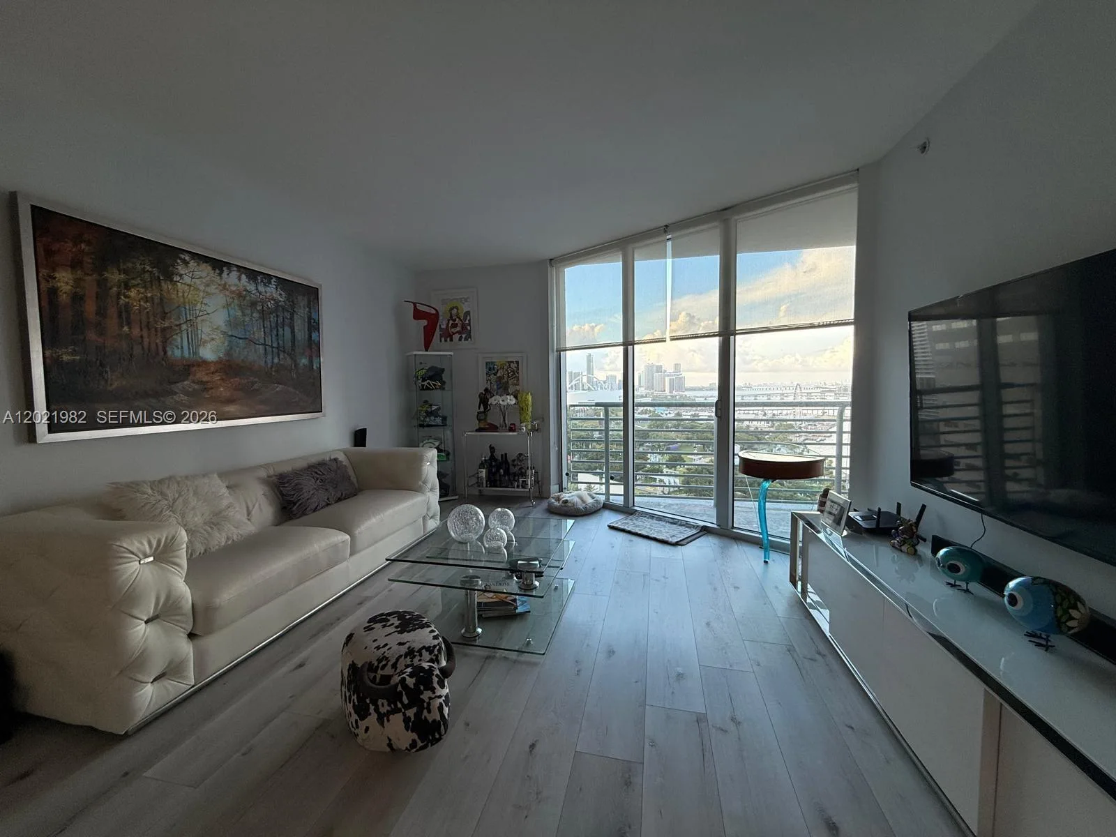 325 S Biscayne Blvd # 2024, Miami, FL 33131