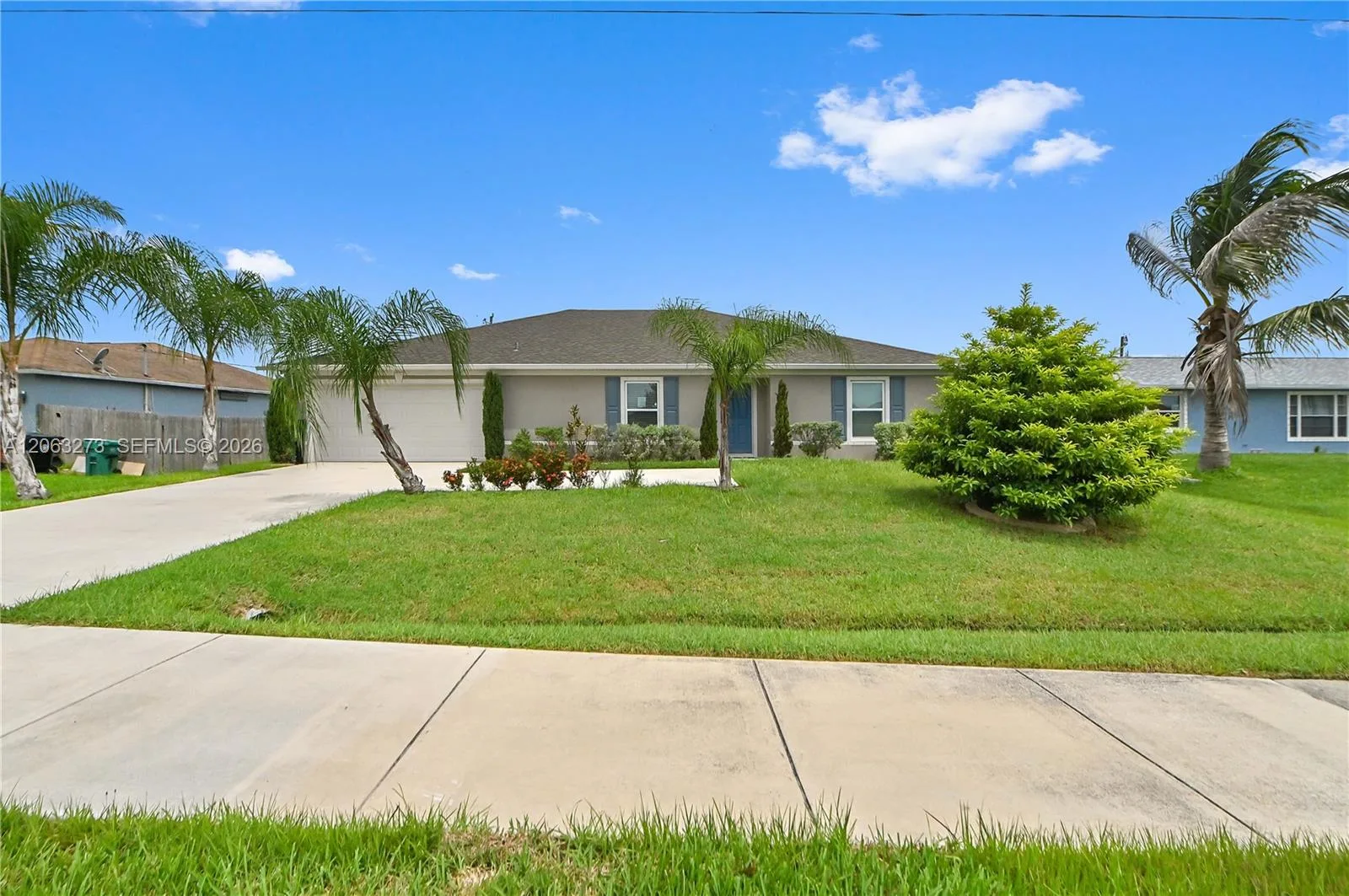 361 SW Thornhill Dr, Port St. Lucie, FL 34984 photo 2