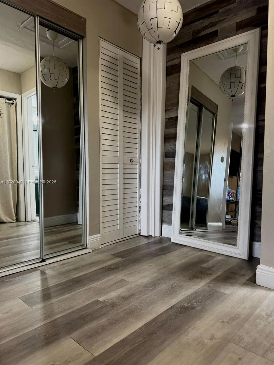 1530 NE 191st St # 241, Miami, FL 33179 photo 11