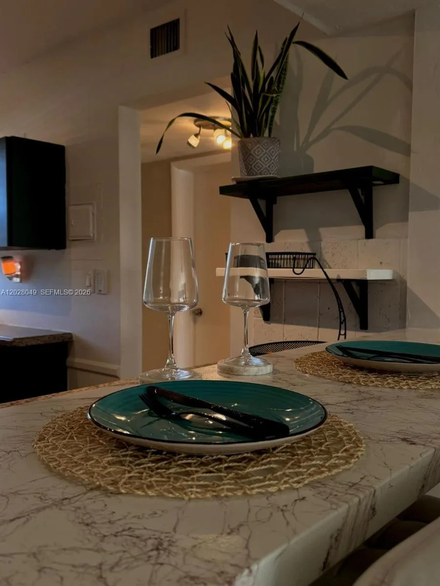 1530 NE 191st St # 241, Miami, FL 33179 photo 9