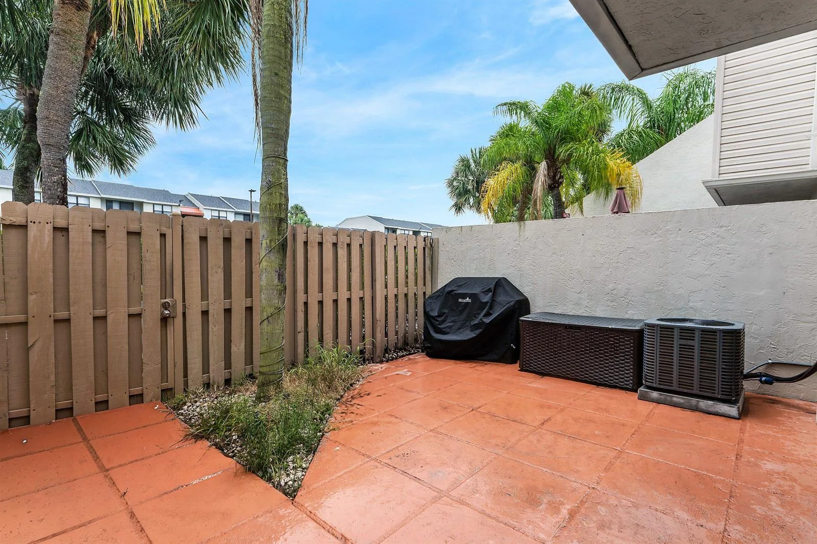 612 Executive Center Drive # 107, West Palm Beach, FL 33401 photo 2