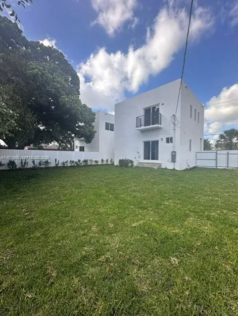 538 NW 17th Ave, Fort Lauderdale, FL 33311 photo 11