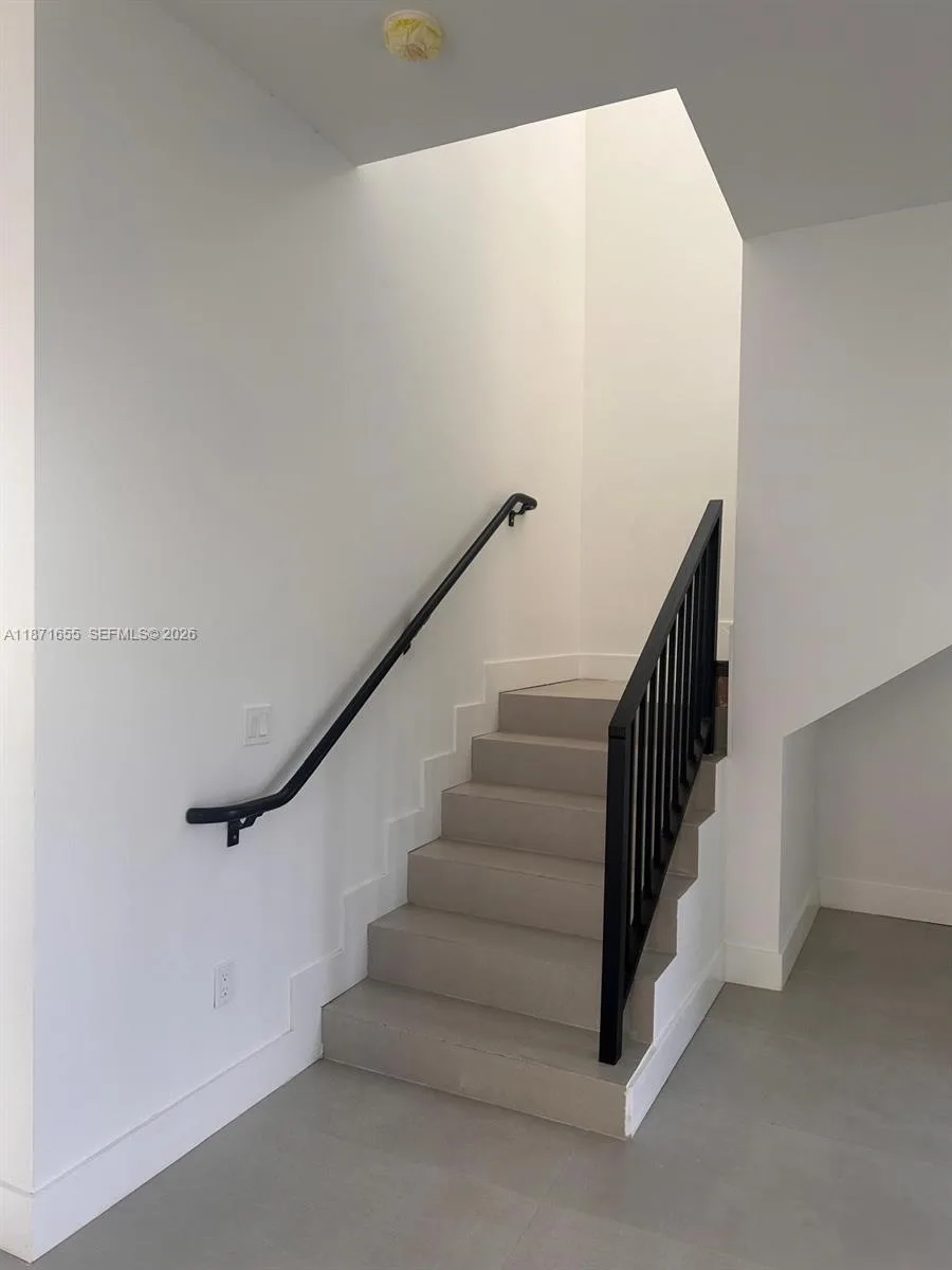 538 NW 17th Ave, Fort Lauderdale, FL 33311 photo 8