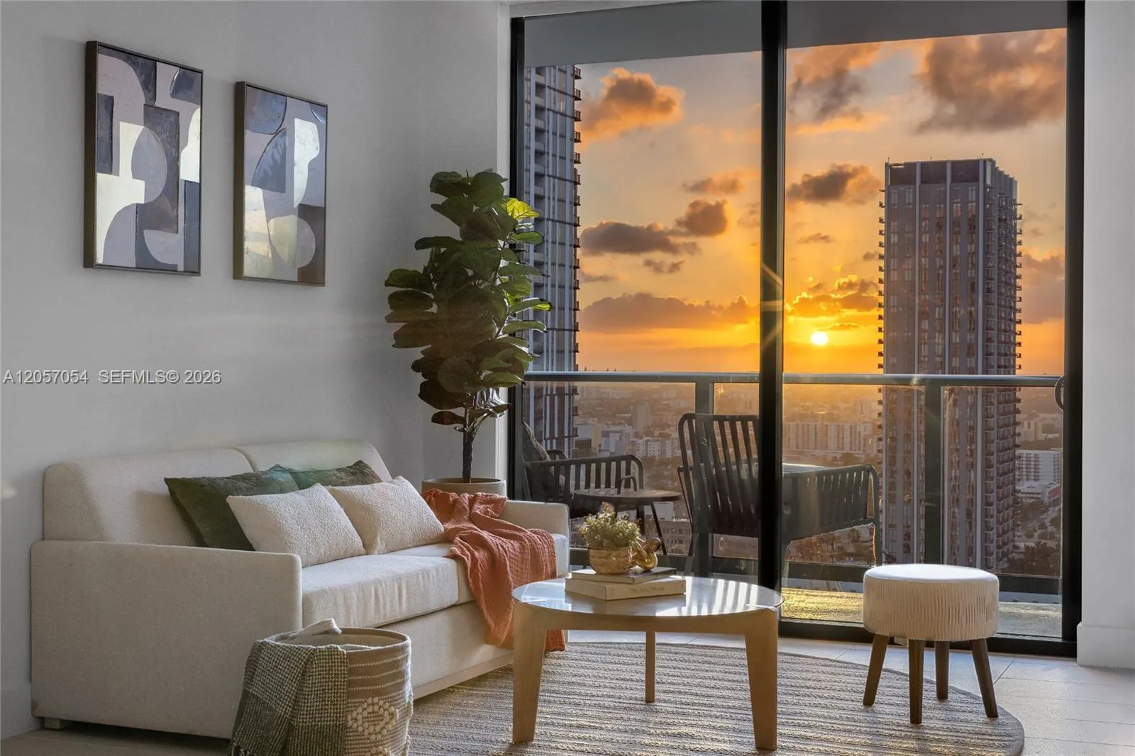 159 NE 6th St # 2704, Miami, FL 33132