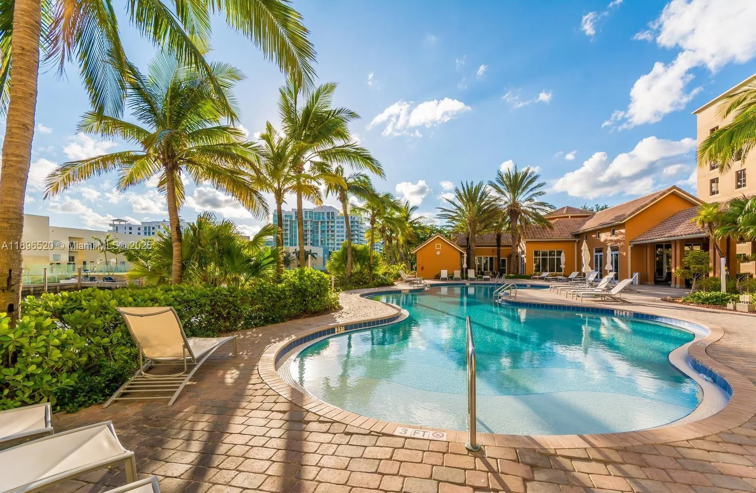 3340 NE 190th St # 1002, Aventura, FL 33180