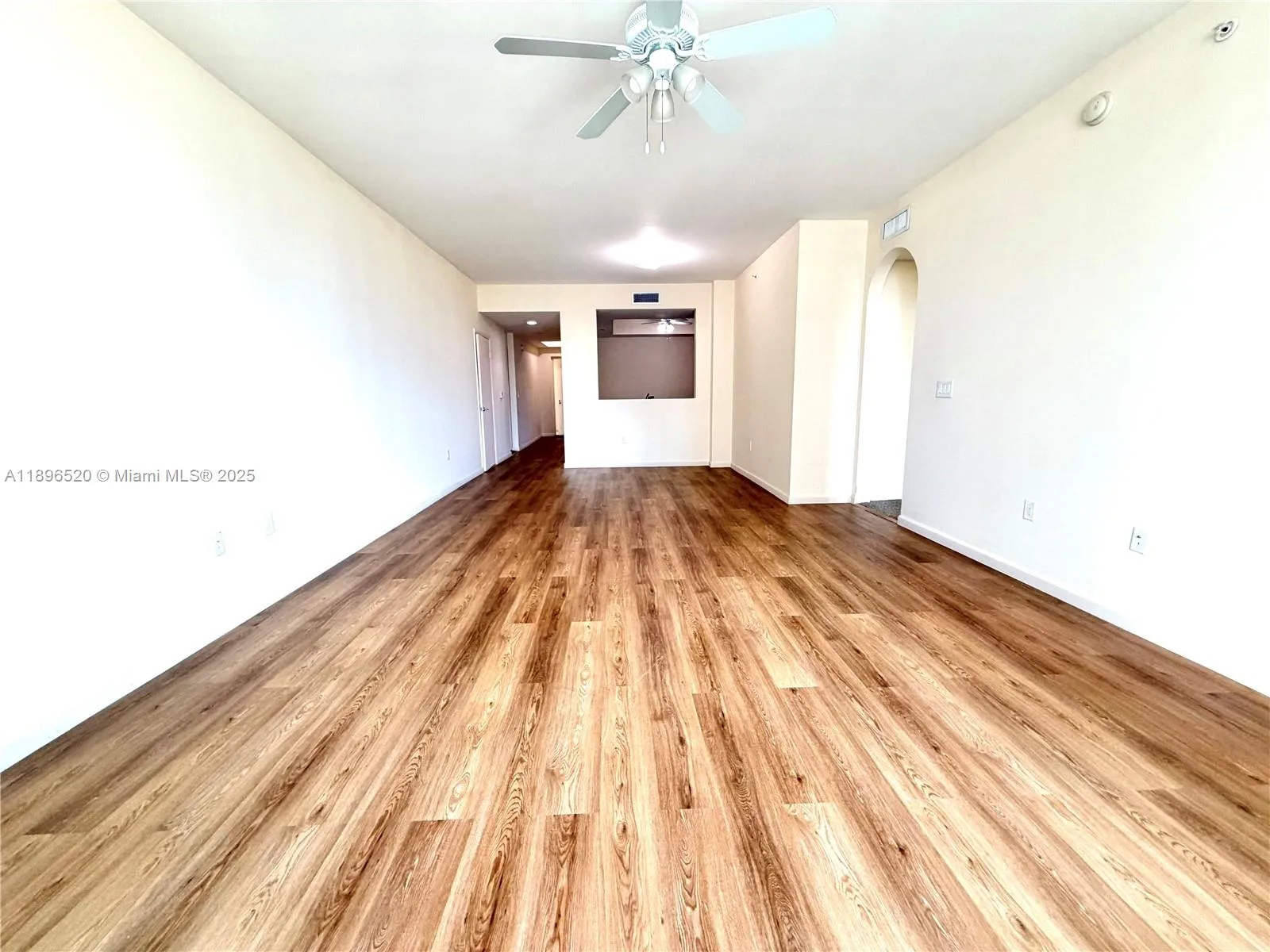 3340 NE 190th St # 1002, Aventura, FL 33180 photo 4