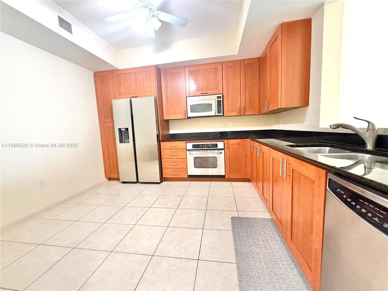 3340 NE 190th St # 1002, Aventura, FL 33180 photo 6