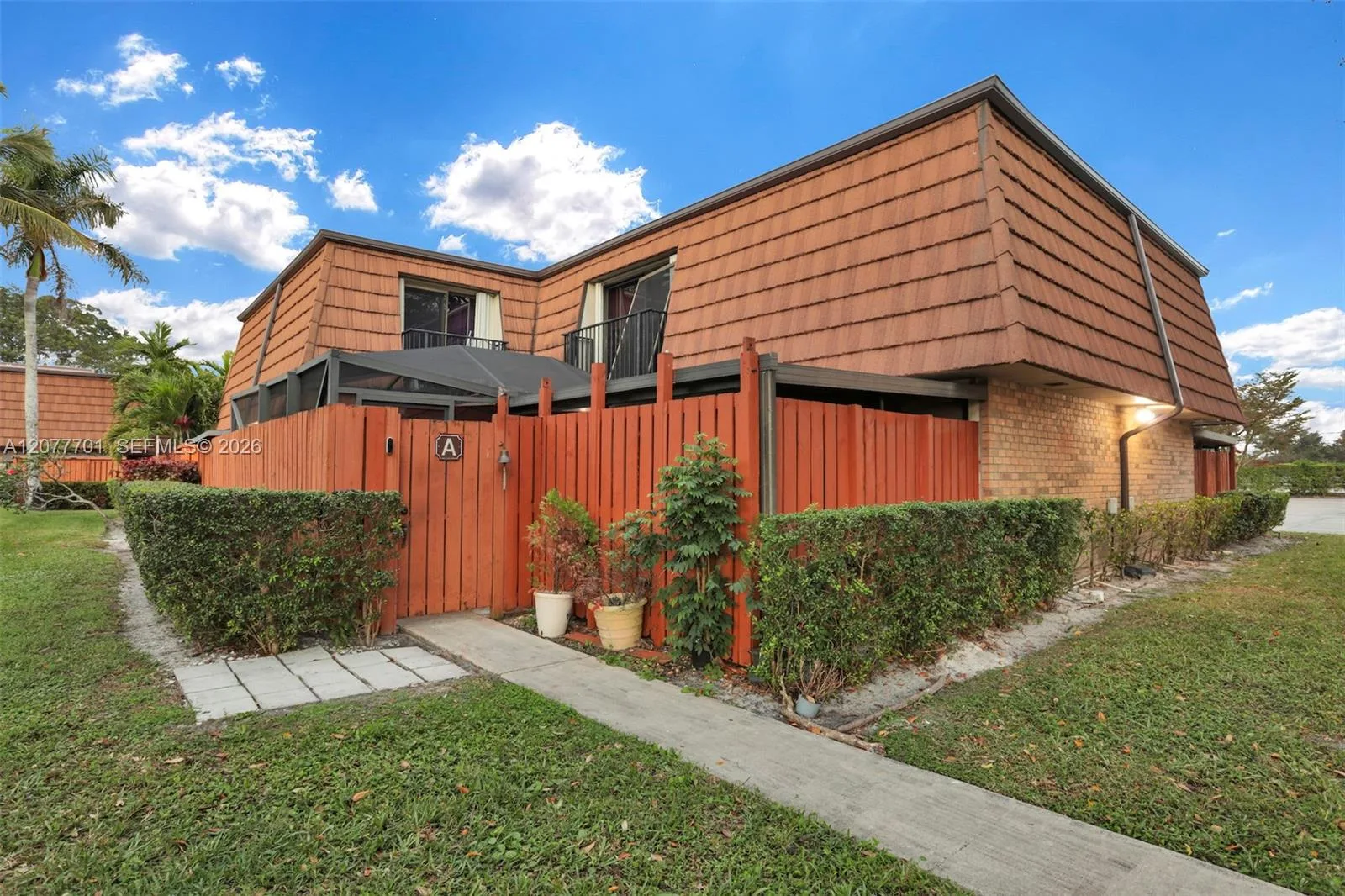 9139 SW 23rd St # A, Davie, FL 33324