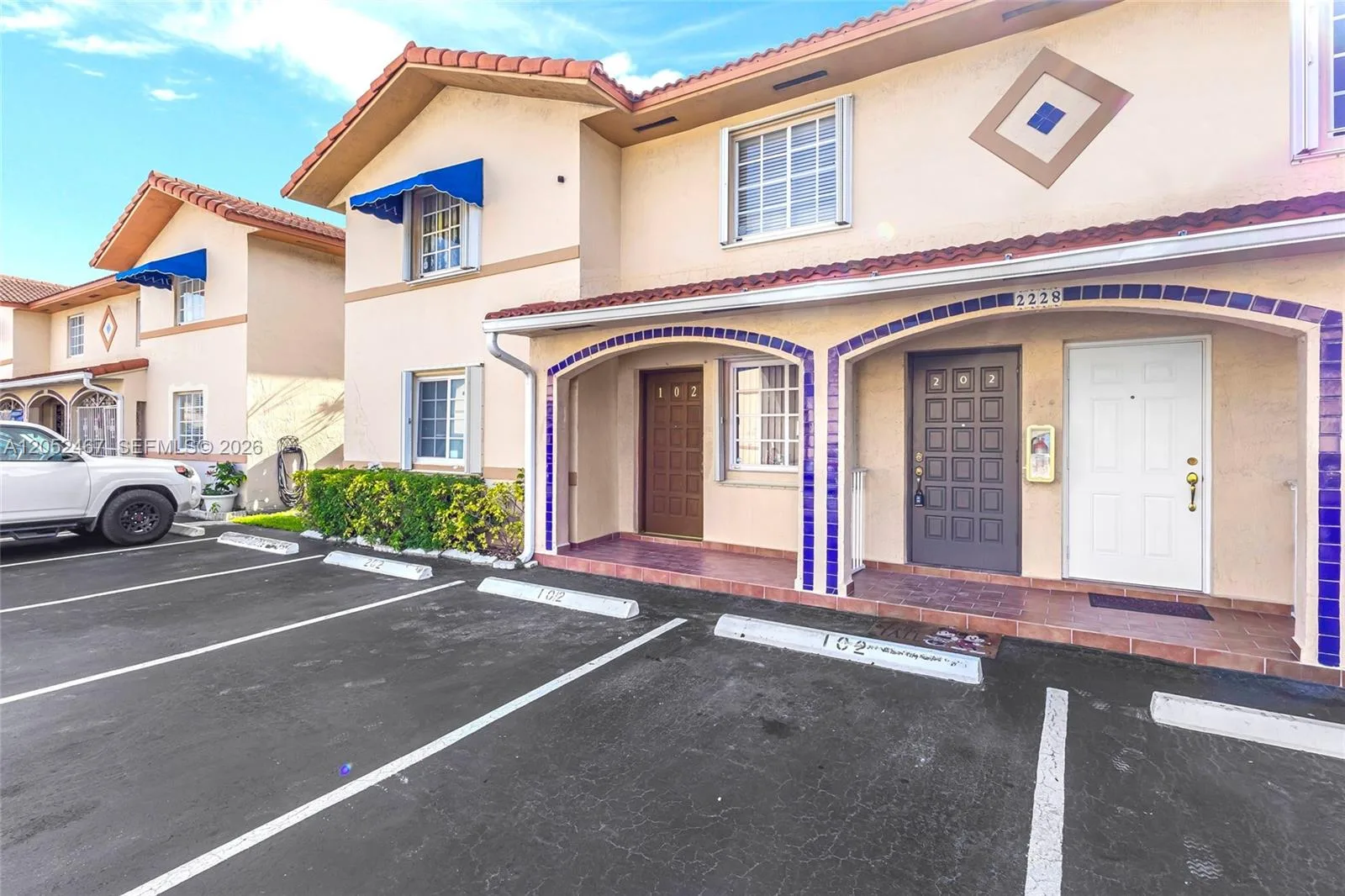 2228 W 74th St # 102-13, Hialeah, FL 33016