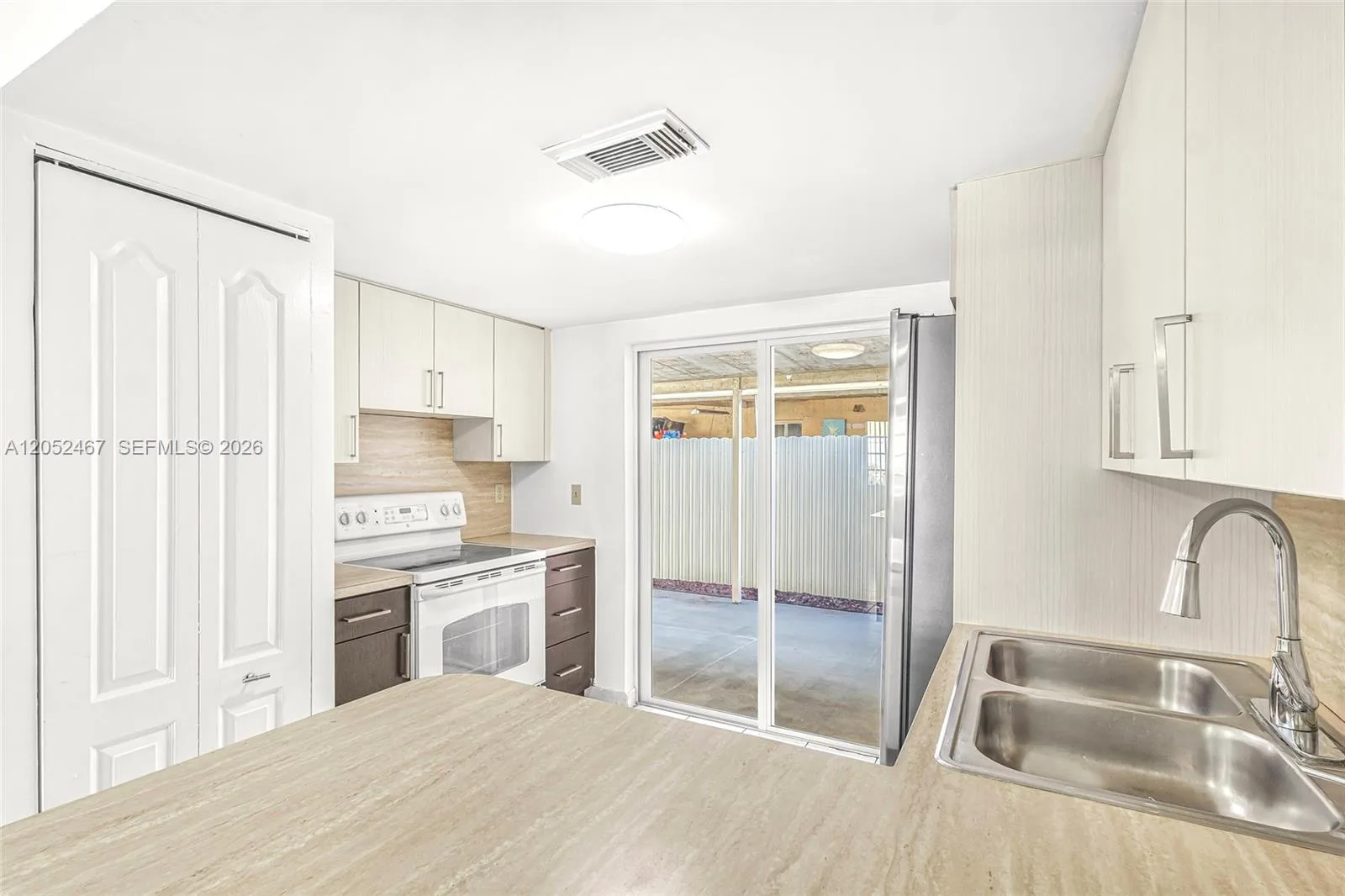 2228 W 74th St # 102-13, Hialeah, FL 33016 photo 3