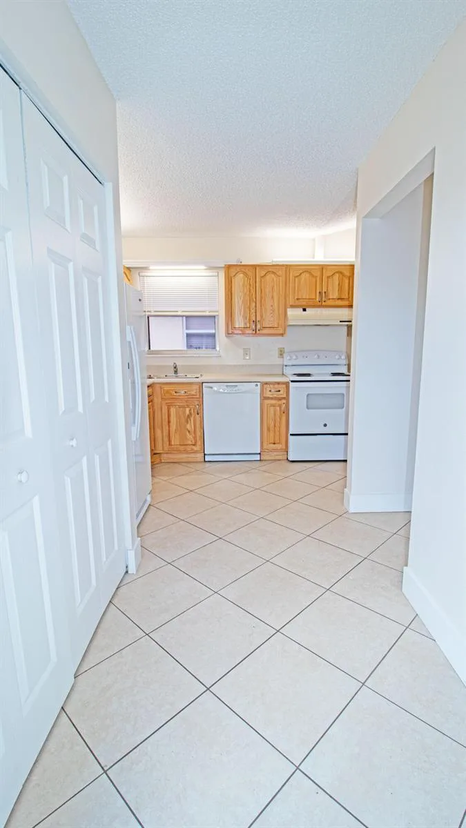 8883 SE Hobe Ridge Avenue SE, Hobe Sound, FL 33455 photo 4