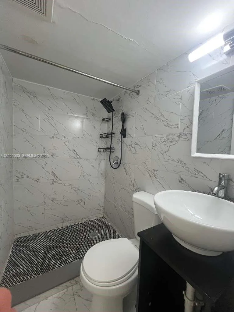 1629 NE 177 ST # 2, Miami, FL 33162 photo 8
