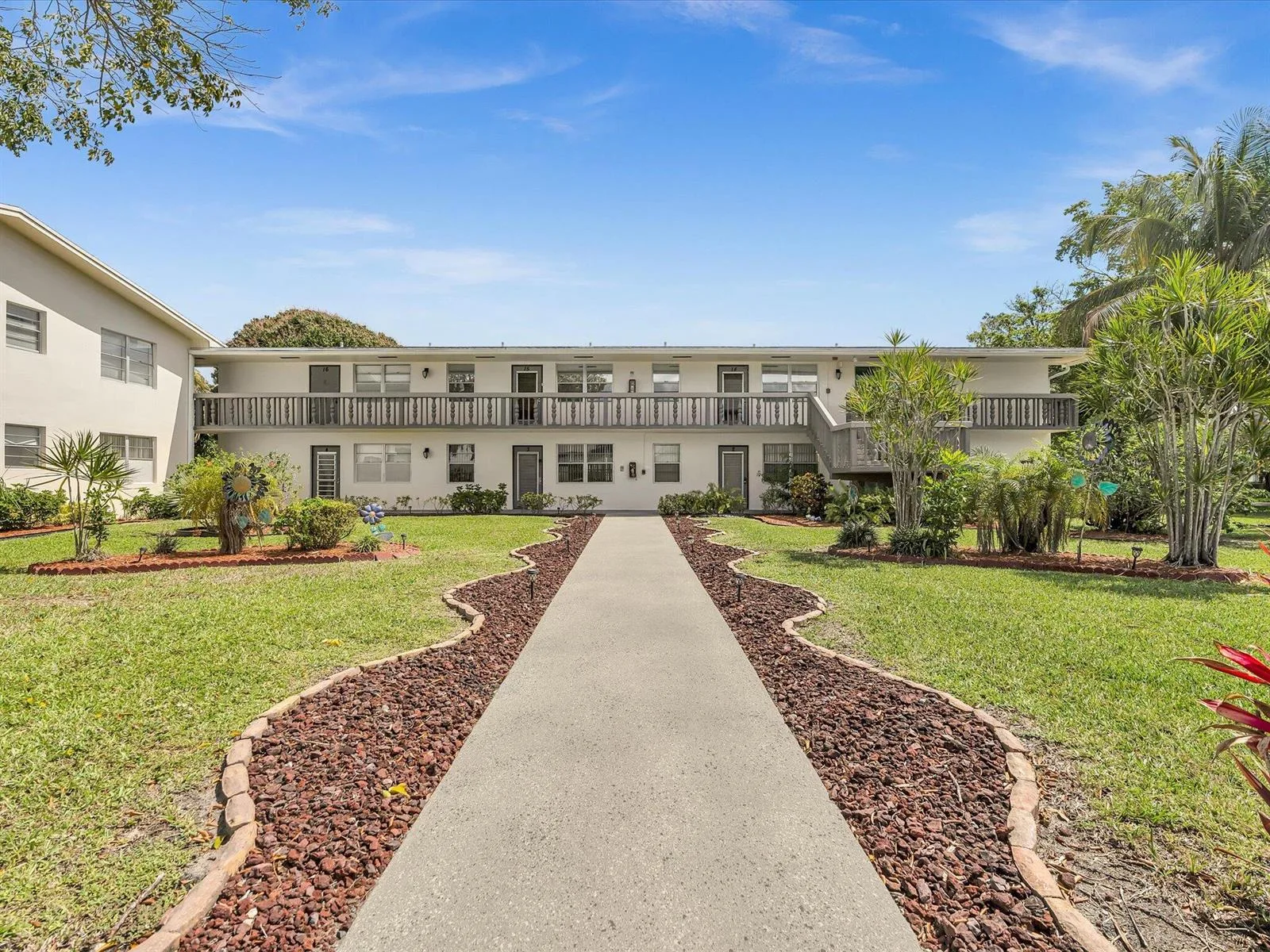 5 MARKHAM A # A, Deerfield Beach, FL 33442