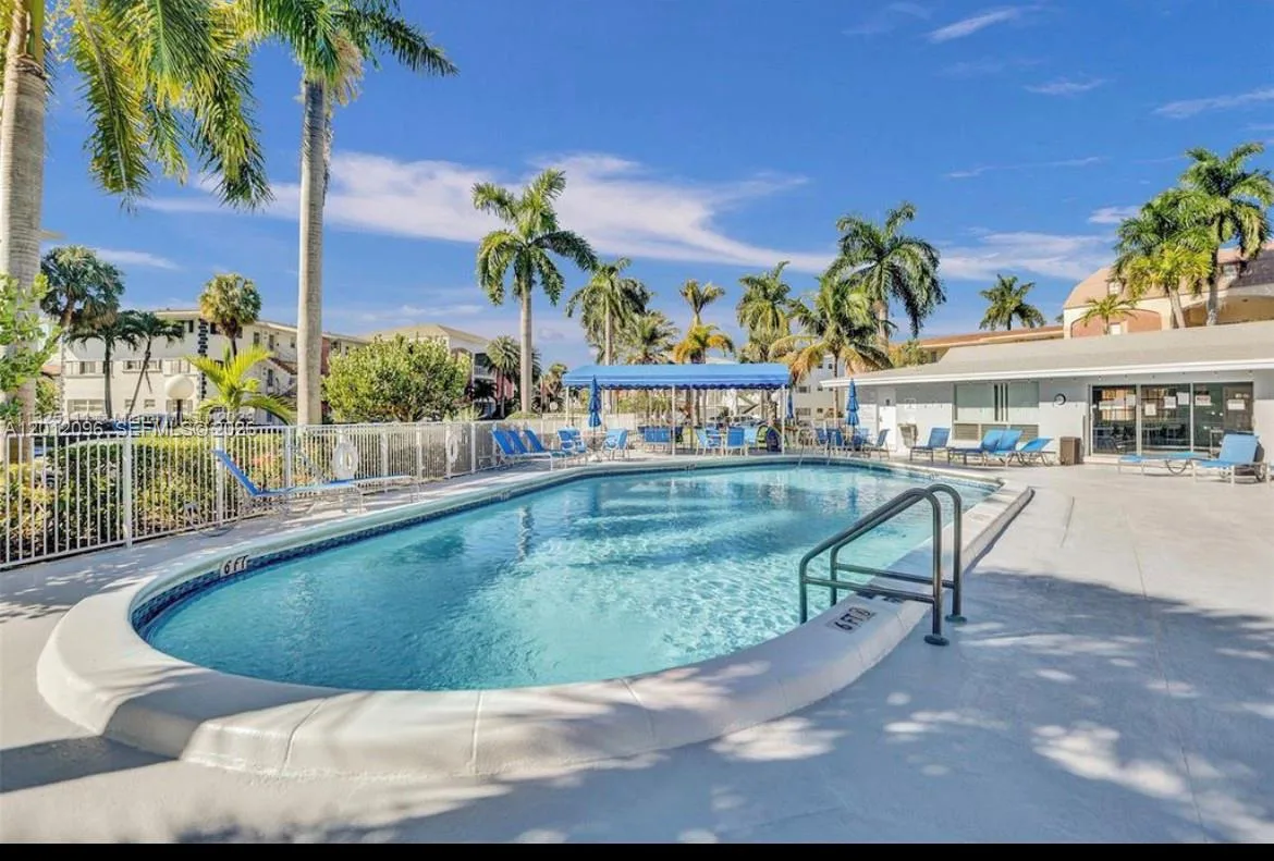 440 Paradise Isle Blvd # 406, Hallandale Beach, FL 33009 photo 2