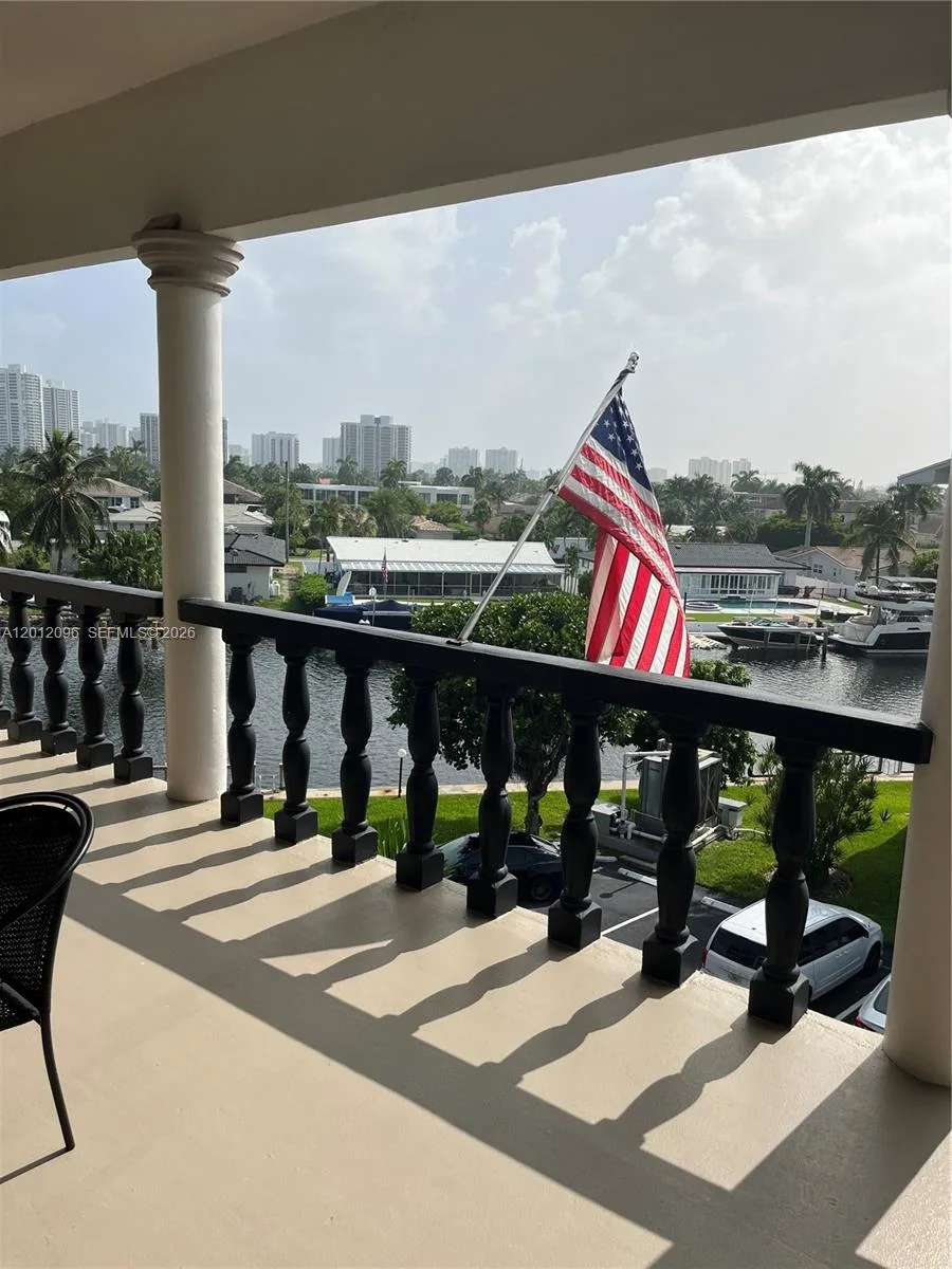 440 Paradise Isle Blvd # 406, Hallandale Beach, FL 33009 photo 3