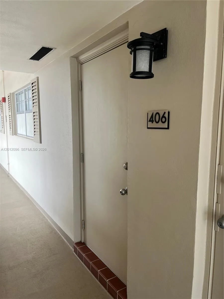 440 Paradise Isle Blvd # 406, Hallandale Beach, FL 33009 photo 4