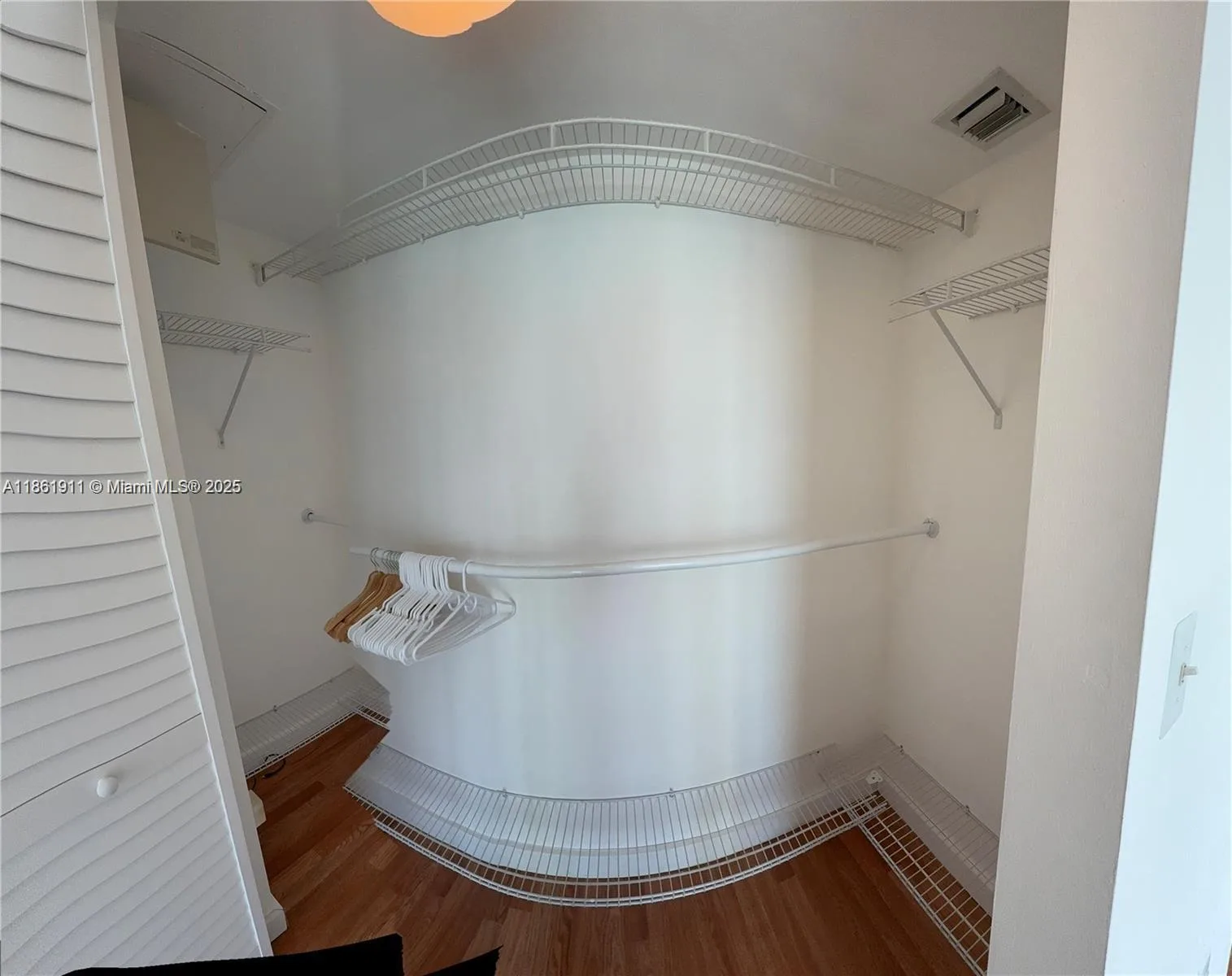 31 SE 5th # 1411, Miami, FL 33131 photo 10